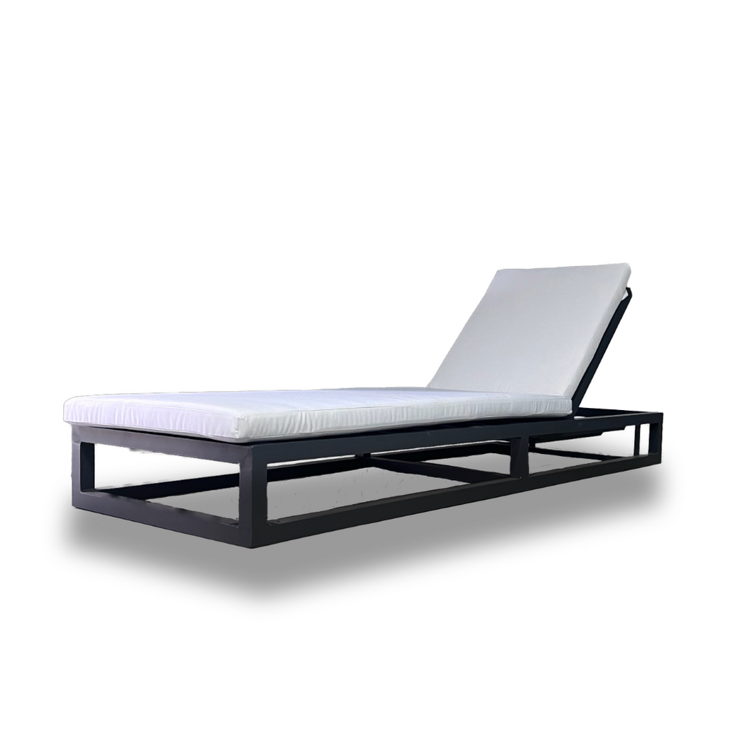 Amalfi Pool Lounger